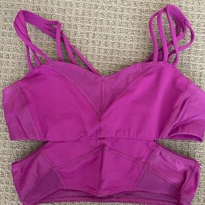 Lululemon bra size 6